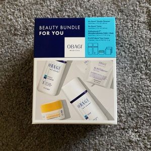 Skin care travel set